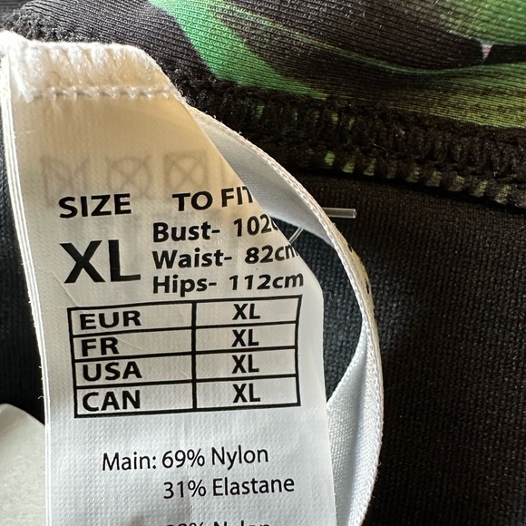 Cute swim or athletic shorts - Picture 3 of 3